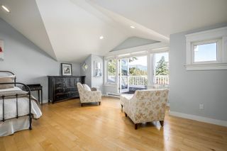 Photo 23: 994 ROSLYN Boulevard in North Vancouver: Dollarton House for sale : MLS®# R2719088