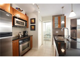 Photo 2: # 2202 1199 SEYMOUR ST in Vancouver: Downtown VW Condo for sale in "BRAVA" (Vancouver West)  : MLS®# V1033200