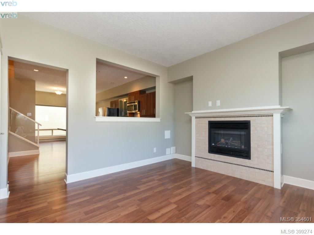 Main Photo: 203 785 Station Ave in VICTORIA: La Langford Proper Row/Townhouse for sale (Langford)  : MLS®# 796732