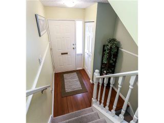 Photo 3: 39 1195 FALCON Drive in Coquitlam: Eagle Ridge CQ Townhouse for sale in "THE COURTYARDS" : MLS®# V1122846