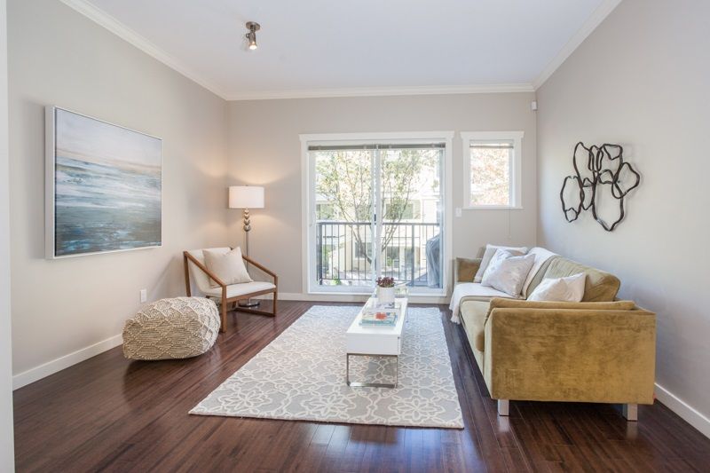 Main Photo: 18 6888 RUMBLE STREET in : South Slope Townhouse for sale : MLS®# R2217759