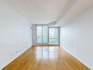 Photo 9: 1204 1 Elm Drive W in Mississauga: City Centre Condo for sale : MLS®# W8231192