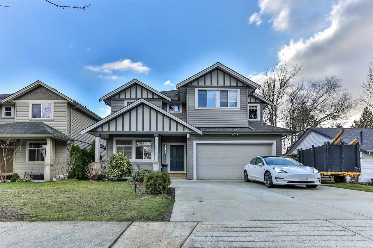 Main Photo: 19318 PARK Road in Pitt Meadows: Mid Meadows House for sale : MLS®# R2543316