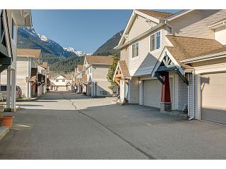 Photo 16: # 61 1821 WILLOW CR in Squamish: Garibaldi Estates Townhouse for sale in "GARIBALDI ESTATES -Willow Villa" : MLS®# V1045159