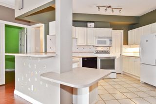 Photo 7: 307 34101 OLD YALE Road in Abbotsford: Central Abbotsford Condo for sale : MLS®# R2828893