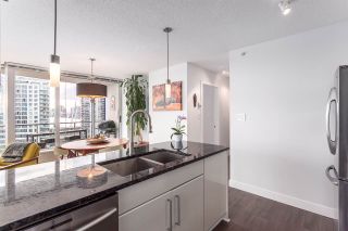 Photo 3: 2705 689 ABBOTT Street in Vancouver: Downtown VW Condo for sale in "ESPANA TOWER 1" (Vancouver West)  : MLS®# R2040273