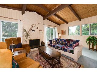 Photo 3: 4220 CLIFFMONT Road in North Vancouver: Deep Cove House for sale in "Deep Cove" : MLS®# V1081027