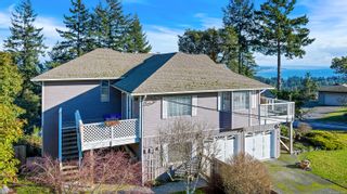 Photo 2: 710 Bexhill Rd in Colwood: Co Triangle House for sale : MLS®# 951319