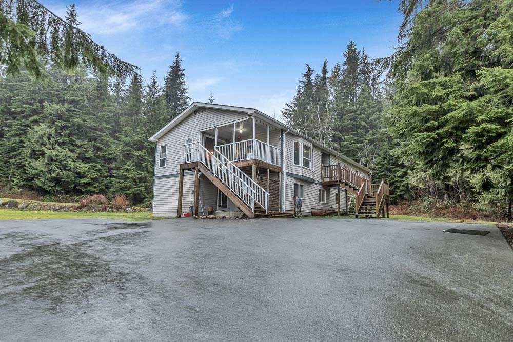 Main Photo: 12075 CARR Street in Mission: Stave Falls House for sale : MLS®# R2536142