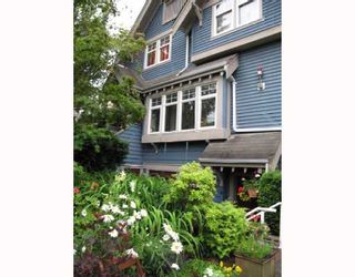 Photo 1: 1674 GRANT Street in Vancouver: Grandview VE Townhouse for sale (Vancouver East)  : MLS®# V775737