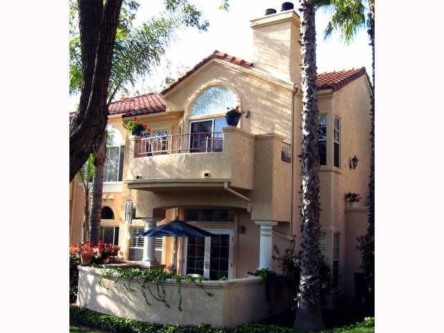 Main Photo: TIERRASANTA Condo for sale : 2 bedrooms : 11160 Portobelo in San Diego