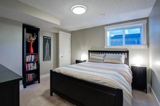 Photo 36: 2031 52 Avenue SW in Calgary: North Glenmore Park Detached for sale : MLS®# A1059510