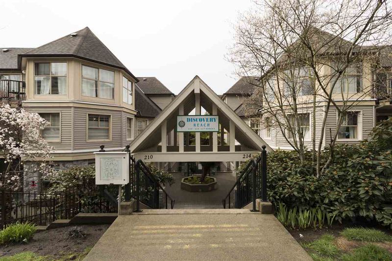 FEATURED LISTING: 515 - 214 ELEVENTH Street New Westminster