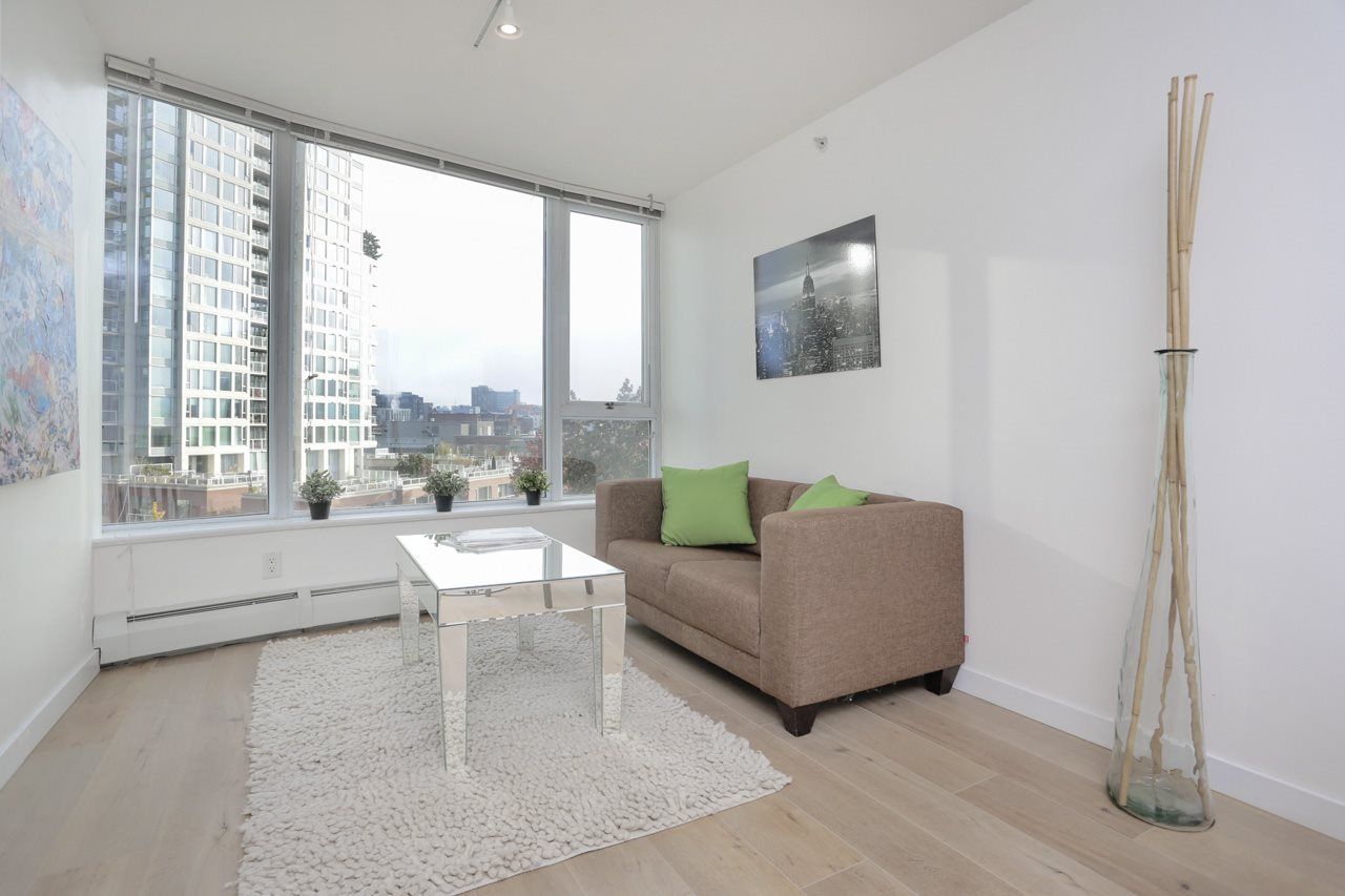 Main Photo: 608 58 KEEFER PLACE in Vancouver: Downtown VW Condo  (Vancouver West)  : MLS®# R2318810
