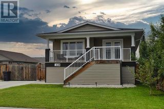 Photo 1: 824 11 Street SE in Slave Lake: House for sale : MLS®# A2075027