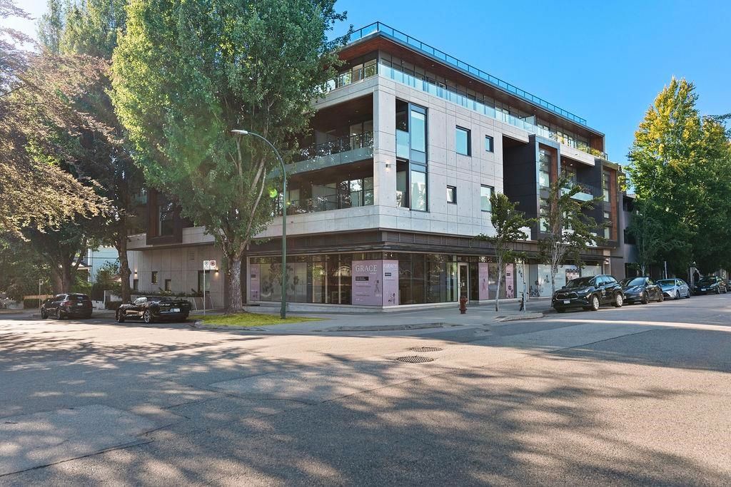 Main Photo: 304 717 W 17TH Avenue in Vancouver: Cambie Condo for sale in "HEATHER & 17TH" (Vancouver West)  : MLS®# R2800407