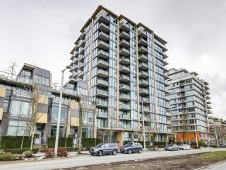 Photo 1: 802 288 W 1ST Avenue in Vancouver: False Creek Condo for sale in "THE JAMES" (Vancouver West)  : MLS®# R2754833