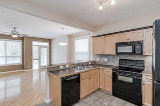 Photo 3: 33 Royal Manor NW in Calgary: Royal Oak Row/Townhouse for sale : MLS®# A2125352