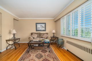 Photo 6: 201 1590 W 10TH Avenue in Vancouver: Fairview VW Condo for sale in "Carmel Apartments" (Vancouver West)  : MLS®# R2800616
