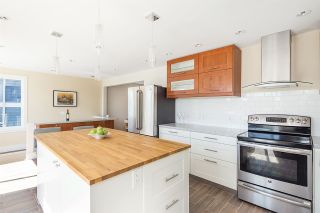 Photo 12: 663 E 5TH Street in North Vancouver: Queensbury House for sale : MLS®# R2072236