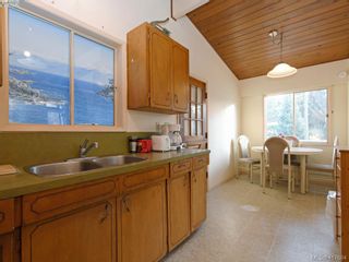 Photo 10: 721 PORTER Rd in VICTORIA: Es Old Esquimalt House for sale (Esquimalt)  : MLS®# 828633