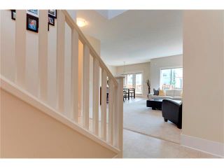Photo 2: 257 COUGARTOWN Circle SW in Calgary: Cougar Ridge House for sale : MLS®# C4025299
