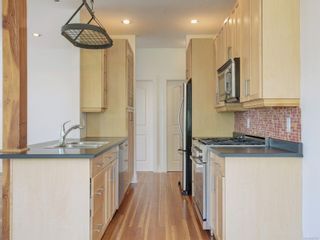 Photo 10: 2645 Mt. Stephen Ave in Victoria: Vi Oaklands Half Duplex for sale : MLS®# 907537