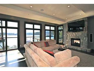 Photo 3: 3763 DOLLARTON Highway in North Vancouver: Roche Point Home for sale ()  : MLS®# V998593