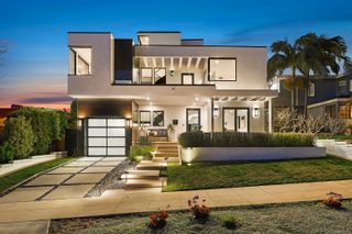 Main Photo: OCEAN BEACH House for sale : 5 bedrooms : 4370 Newport Avenue in San Diego