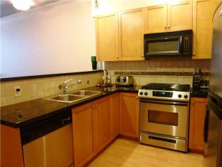 Photo 3: 615 615 BELMONT Street in New Westminster: Uptown NW Condo for sale in "BELMONT TOWER" : MLS®# V1031603