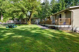 Photo 6: 11 room motel, campground & RV park for sale BC, $2.699M: Commercial for sale : MLS®# C8043007