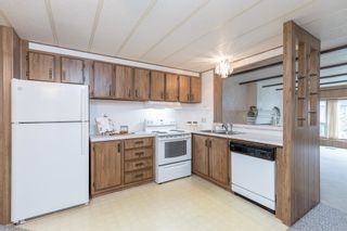 Photo 12: 26 2270 196 Street in Langley: Brookswood Langley Manufactured Home for sale in "PINE RIDGE PARK" : MLS®# R2820366