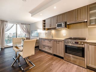Photo 2: 2801 5470 ORMIDALE Street in Vancouver: Collingwood VE Condo for sale in "WALL CENTRE CENTRAL PARK TOWER 3" (Vancouver East)  : MLS®# R2873512
