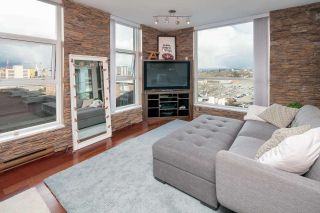 Photo 8: 902 189 NATIONAL Avenue in Vancouver: Mount Pleasant VE Condo for sale in "SUSSEX BY Bosa" (Vancouver East)  : MLS®# R2141629