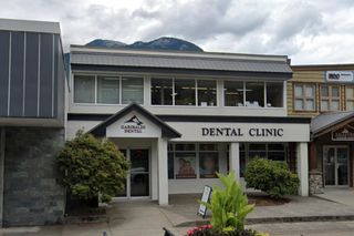 Main Photo: 38133 B CLEVELAND Avenue in Squamish: Downtown SQ Office for lease : MLS®# C8045983