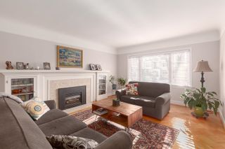 Photo 3: 2565 W 13TH Avenue in Vancouver: Kitsilano House for sale (Vancouver West)  : MLS®# R2873486