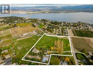Photo 1: 842 Stuart Road in West Kelowna: Agriculture for sale : MLS®# 10305559
