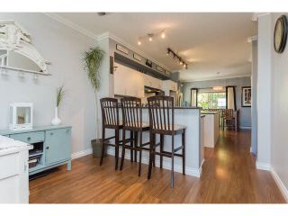 Photo 7: 11 5839 PANORAMA Drive in Surrey: Sullivan Station Townhouse for sale in "Forest Gate" : MLS®# F1448630