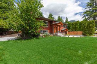 Photo 2: 40211 KINTYRE Drive in Squamish: Garibaldi Highlands House for sale in "GARIBALDI HIGHLANDS" : MLS®# R2593468