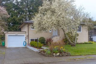 Main Photo: 3994 Century Rd in Saanich: SE Maplewood House for sale (Saanich East)  : MLS®# 897804