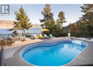 Photo 1: 7192 Brent Road in Peachland: House for sale : MLS®# 10286967