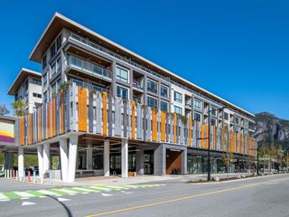 Main Photo: 415 38362 BUCKLEY Avenue in Squamish: Dentville Condo for sale in "Jumar" : MLS®# R2875922