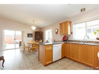 Photo 10: 41 7570 Tetayut Rd in SAANICHTON: CS Hawthorne Manufactured Home for sale (Central Saanich)  : MLS®# 707595