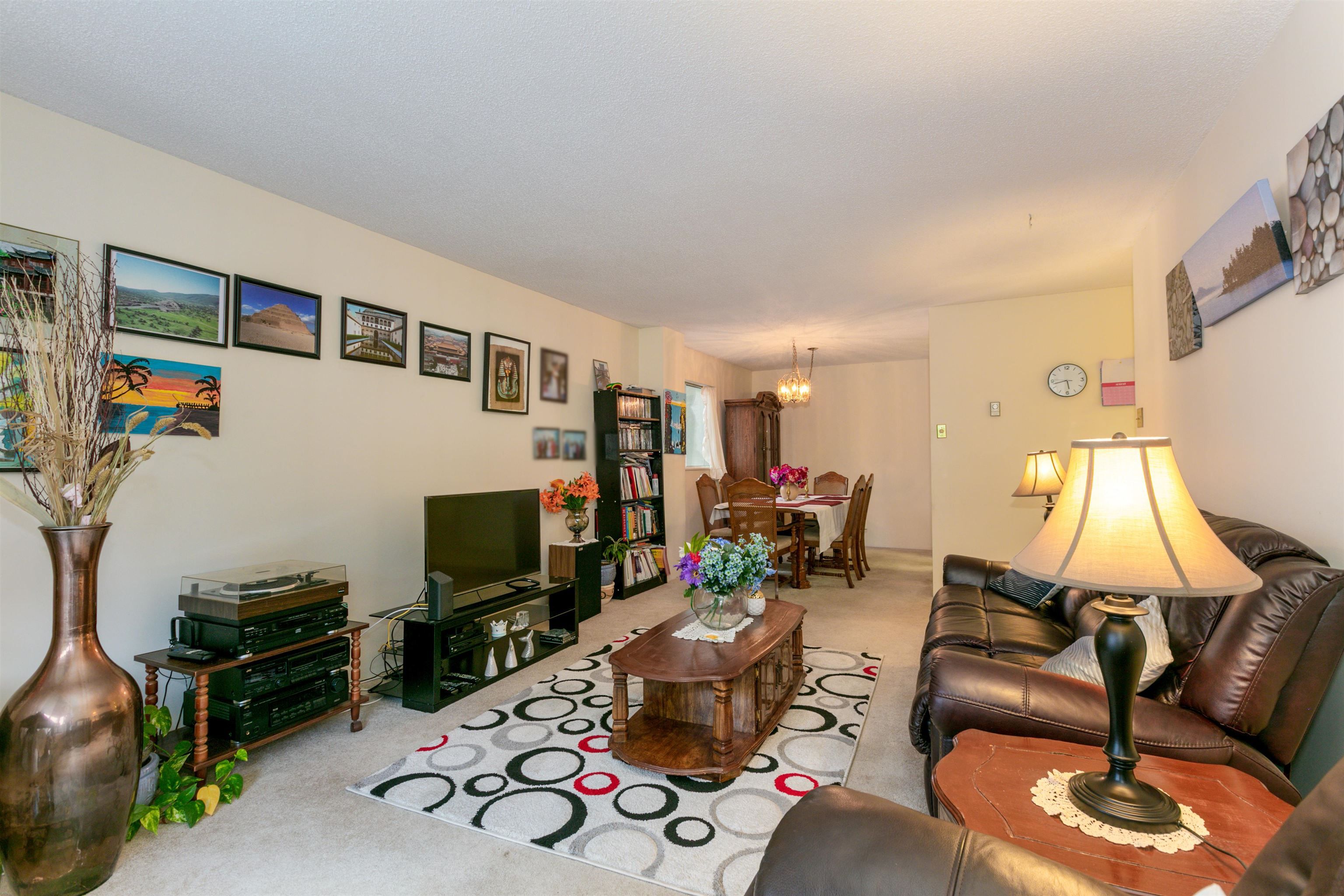 Photo 6: Photos: 302 550 EIGHTH Street in New Westminster: Uptown NW Condo for sale in "Parkridge" : MLS®# R2613261