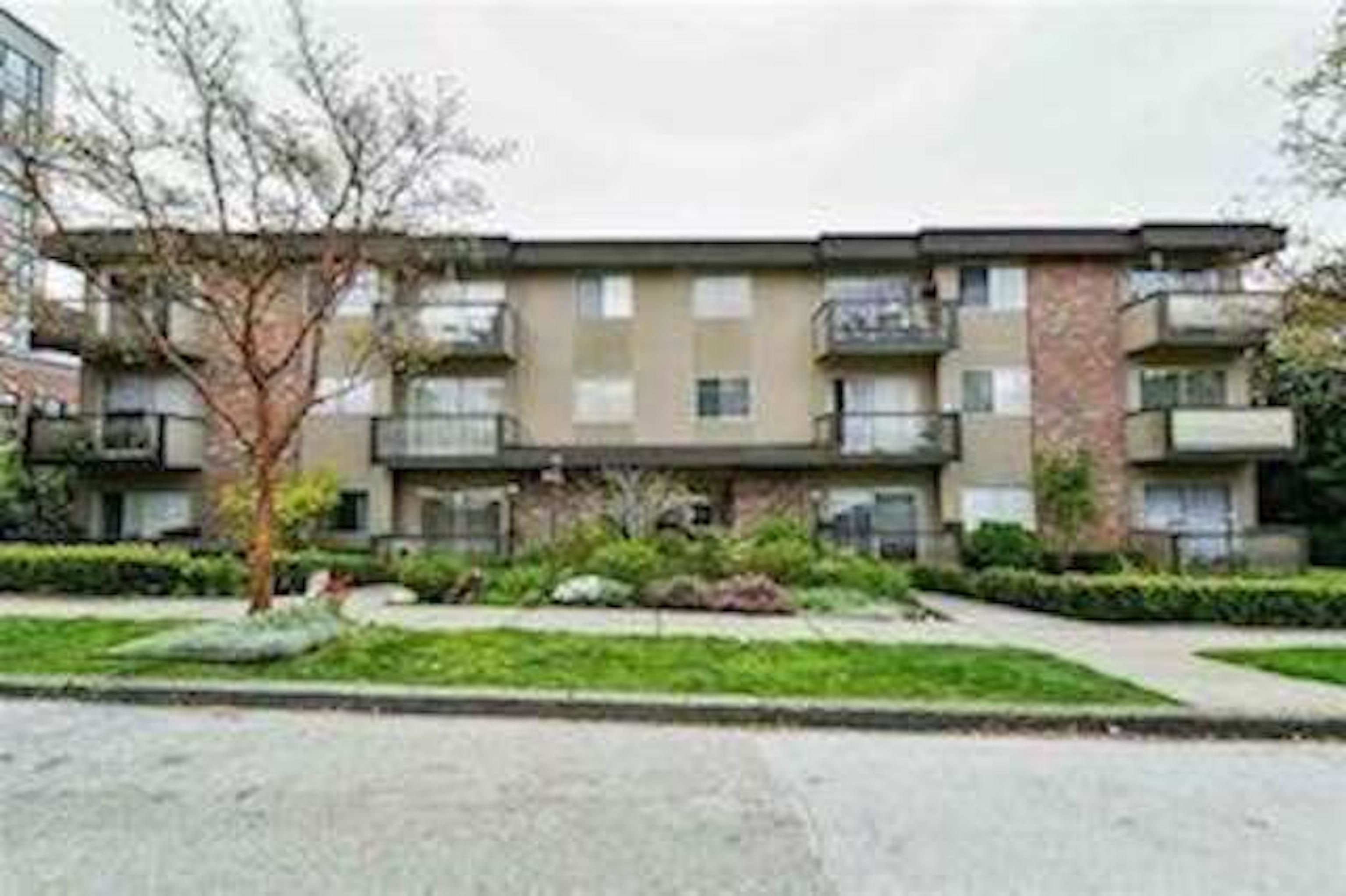 Main Photo: 203 610 THIRD AVENUE in New Westminster: Uptown NW Condo for sale : MLS®# R2738833