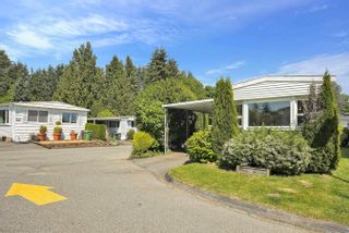 Photo 4: 226 1840 160 Street in Surrey: King George Corridor Manufactured Home for sale in "BREAKAWAY BAYS" (South Surrey White Rock)  : MLS®# R2781209