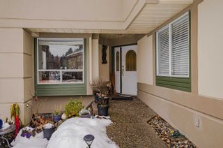 Photo 6: 133 4001 OLD CLAYBURN Road in Abbotsford: Abbotsford East Townhouse for sale in "Cedar Springs" : MLS®# R2644091