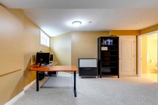 Photo 38: 2211 18 Street NW in Calgary: Banff Trail Detached for sale : MLS®# A2123023