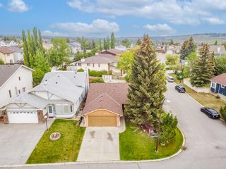 Photo 2: 27 Sanderling Rise NW in Calgary: Sandstone Valley Detached for sale : MLS®# A2030407