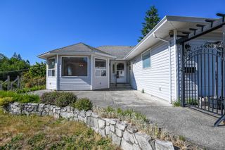 Photo 1: 880 Nicholls Rd in Campbell River: CR Campbell River Central House for sale : MLS®# 933897